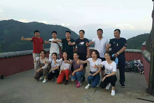 篮球下注app（中国）科技有限公司周末活动——西山国家森林公园一游